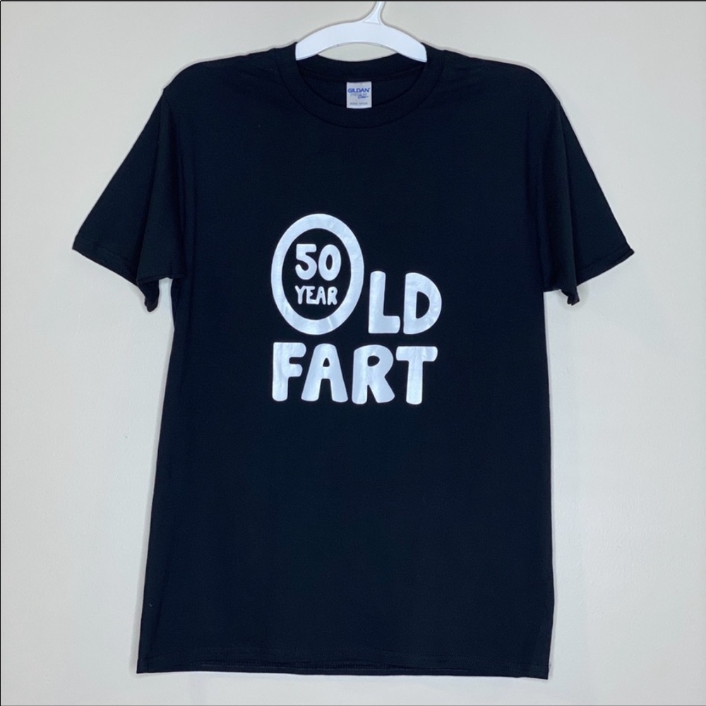 🛑3/$15 - 50 year old fart t-shirt size medium